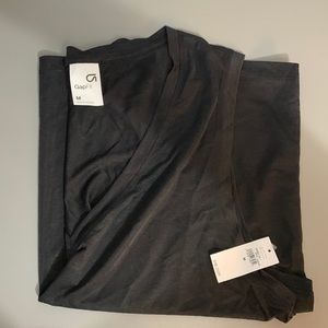 Gap Fit Tissue Tank V Neck BNWT